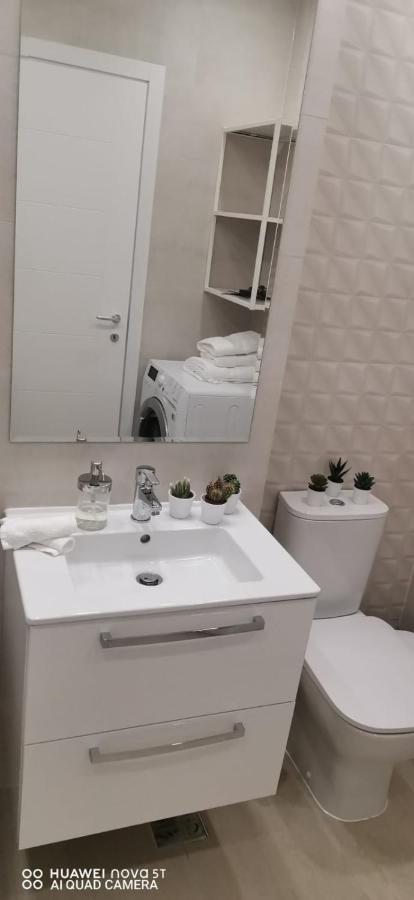Апартаменти Mia!! Self Check-In!! Бухарест Екстер'єр фото