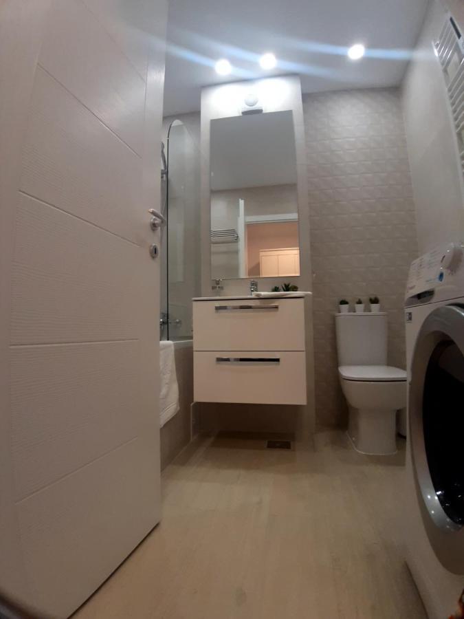 Апартаменти Mia!! Self Check-In!! Бухарест Екстер'єр фото